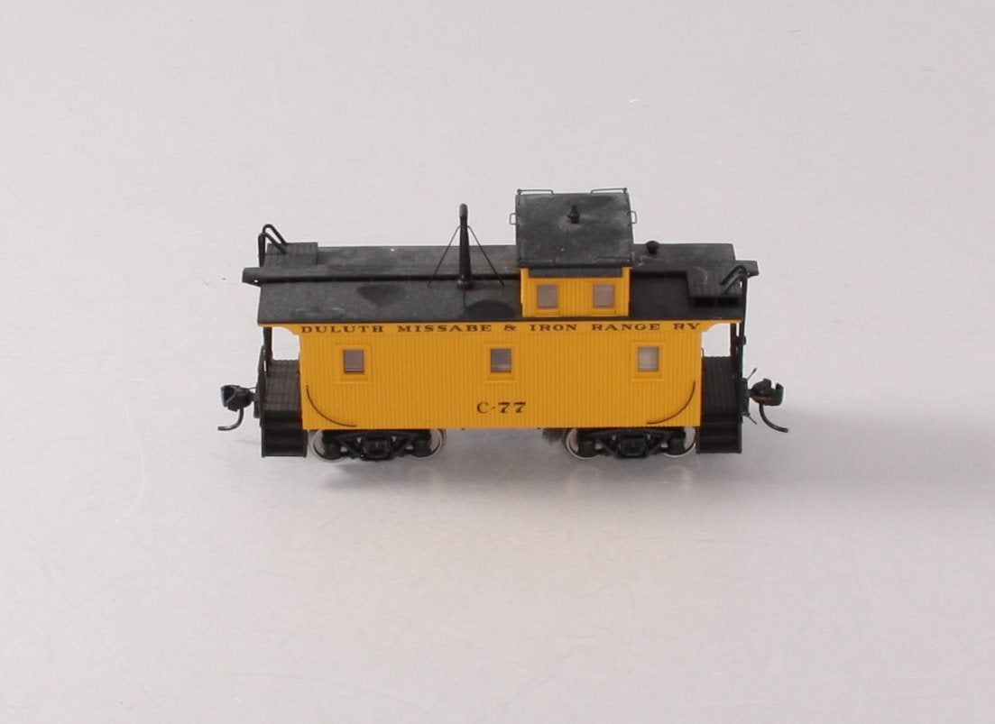 Walthers 932-7683 HO DMIR G2 Wood Caboose #C-77 LN/Box