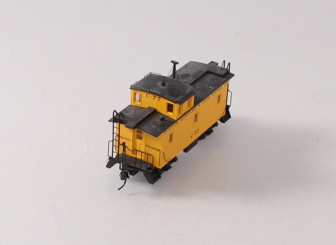 Walthers 932-7683 HO DMIR G2 Wood Caboose #C-77 LN/Box