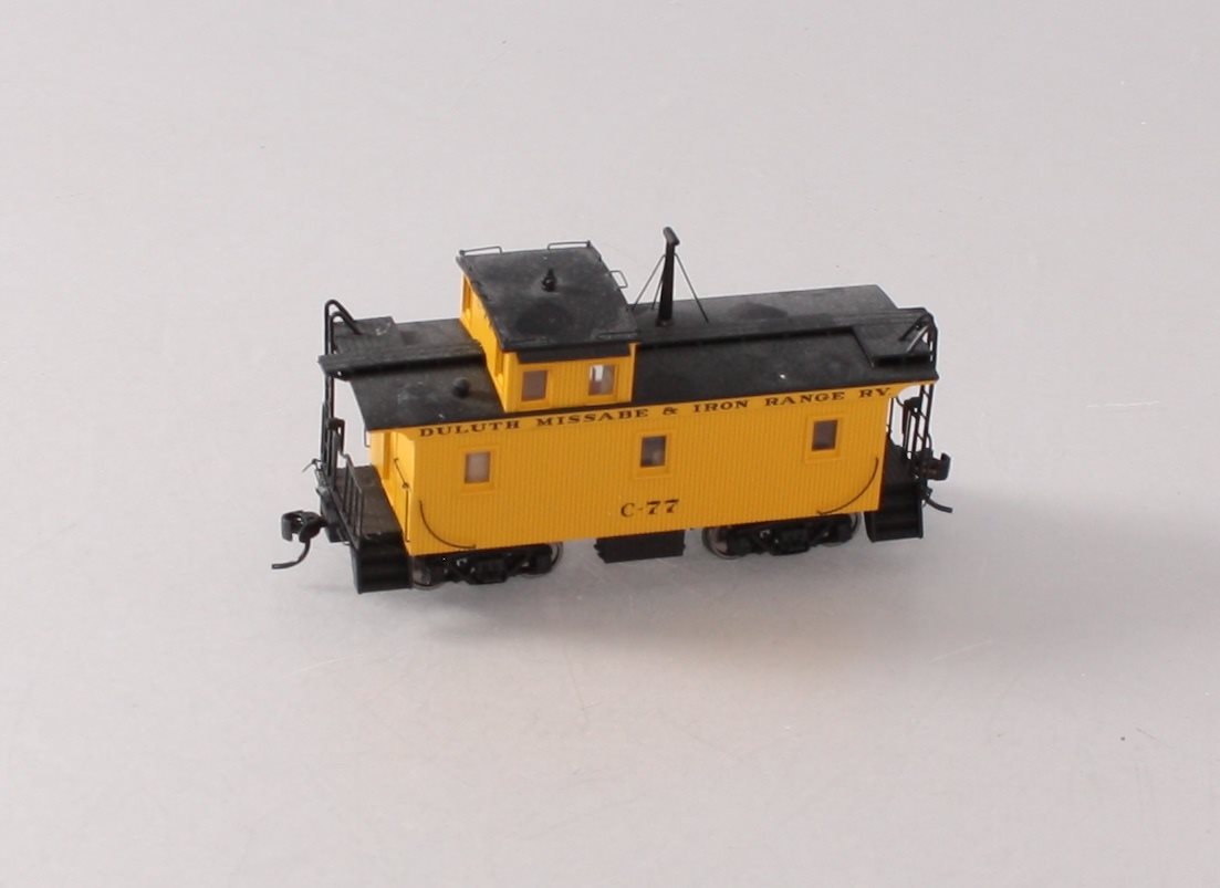 Walthers 932-7683 HO DMIR G2 Wood Caboose #C-77 LN/Box