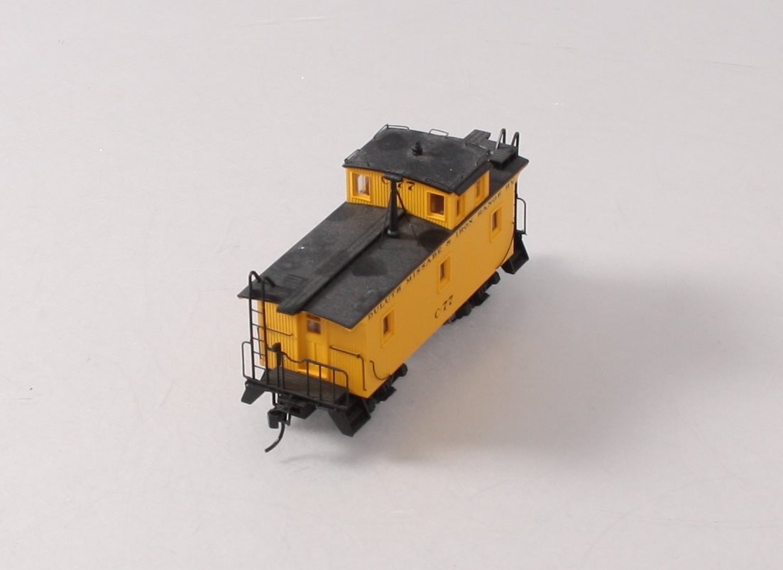 Walthers 932-7683 HO DMIR G2 Wood Caboose #C-77 LN/Box