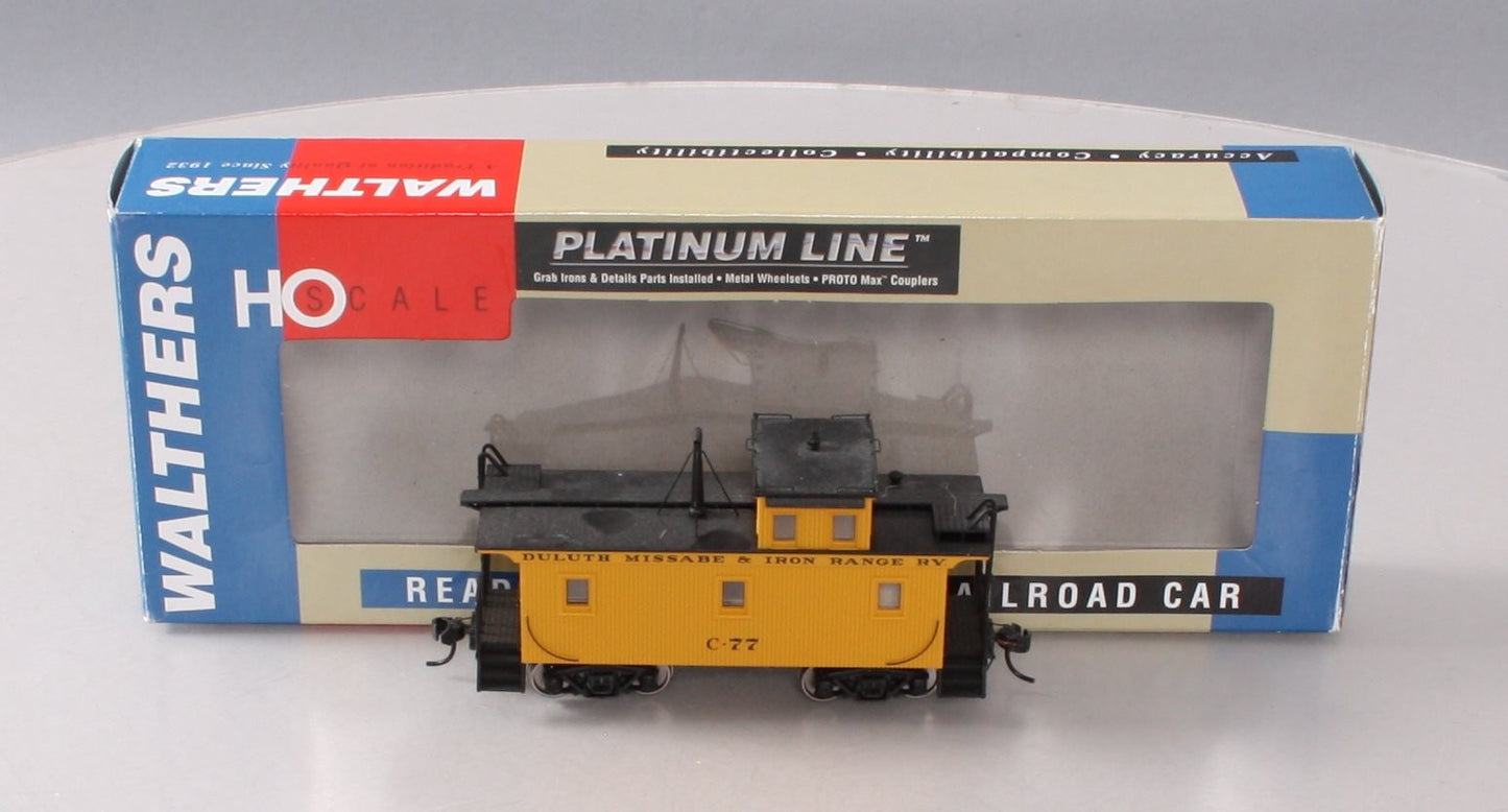 Walthers 932-7683 HO DMIR G2 Wood Caboose #C-77 LN/Box