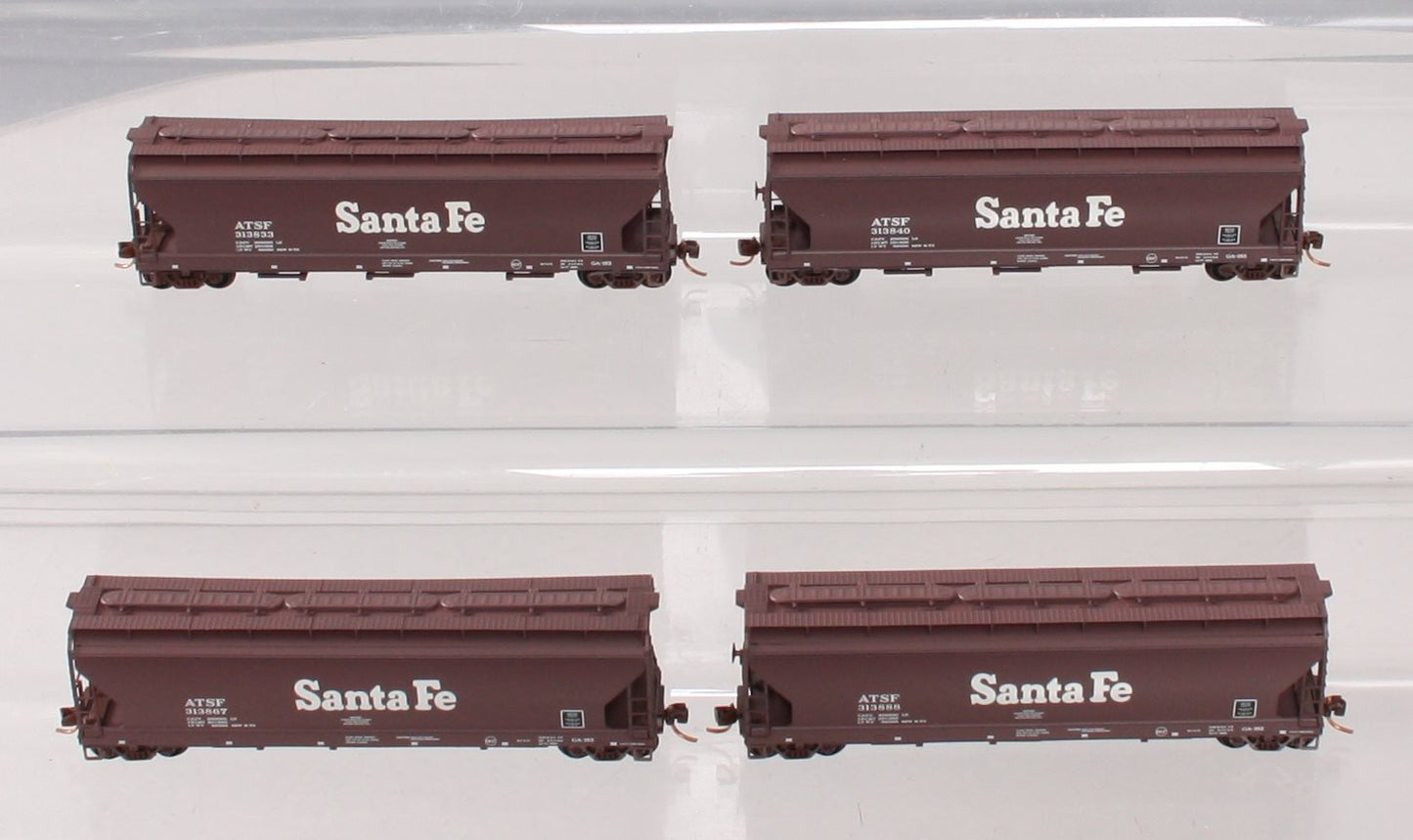 Micro-Trains 99300020 N ATSF 4650 cu ft 3 Bay ACF Boxcar Runner Pack (Set of 4) LN/Box
