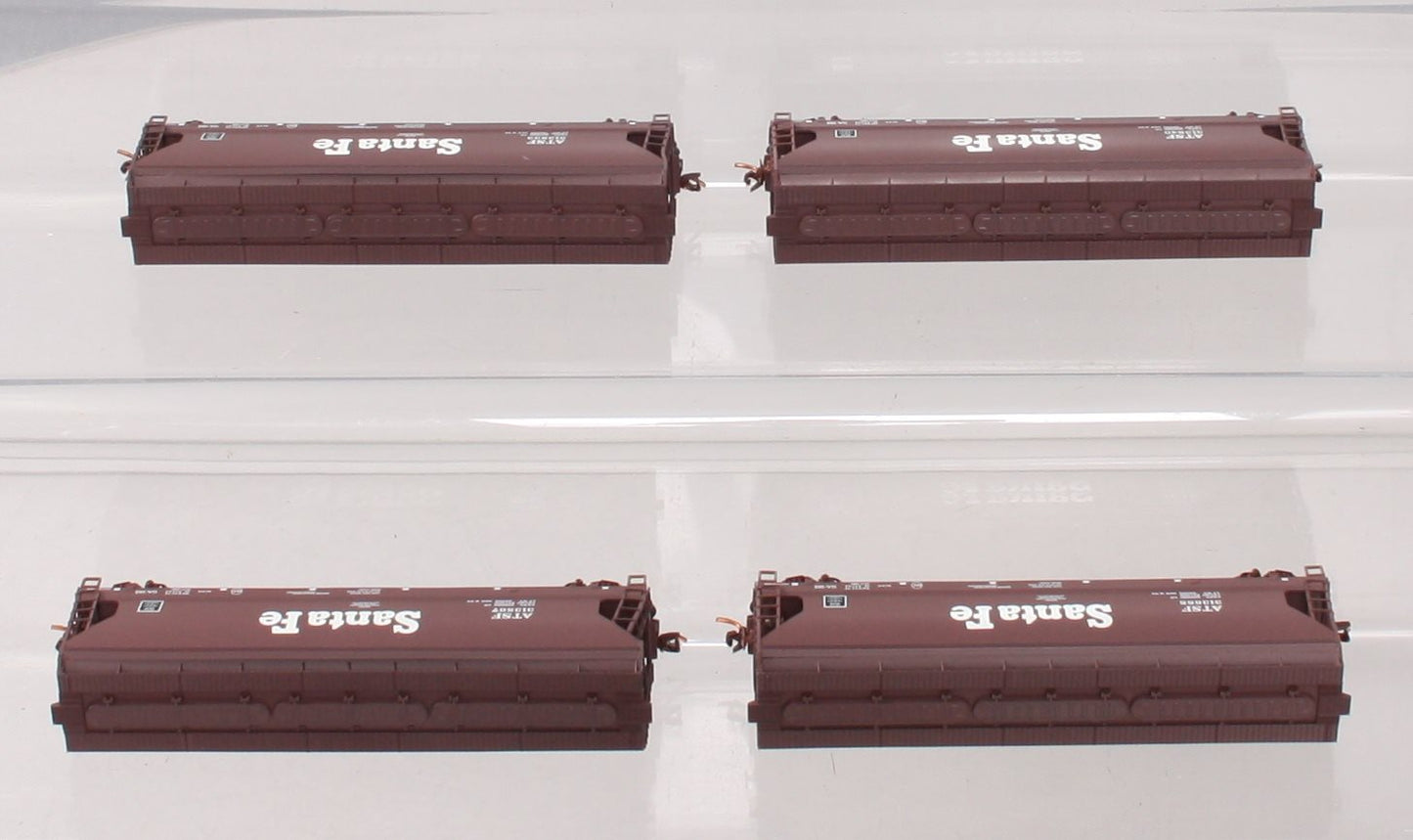 Micro-Trains 99300020 N ATSF 4650 cu ft 3 Bay ACF Boxcar Runner Pack (Set of 4) LN/Box
