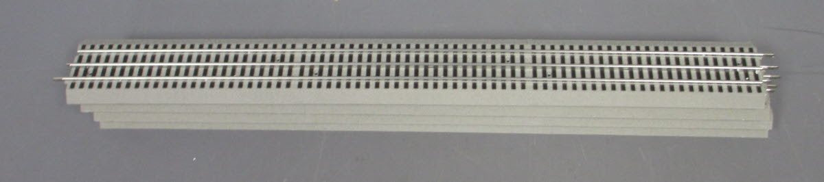 Lionel 6-12042 FasTrack 30" Straight Section (7) VG
