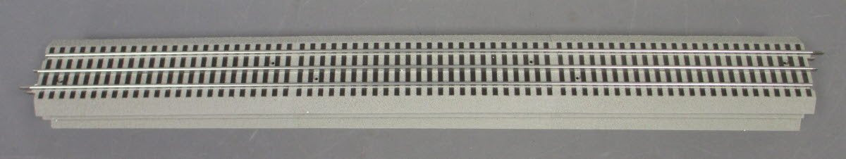 Lionel 6-12042 FasTrack 30" Straight Section (7) VG