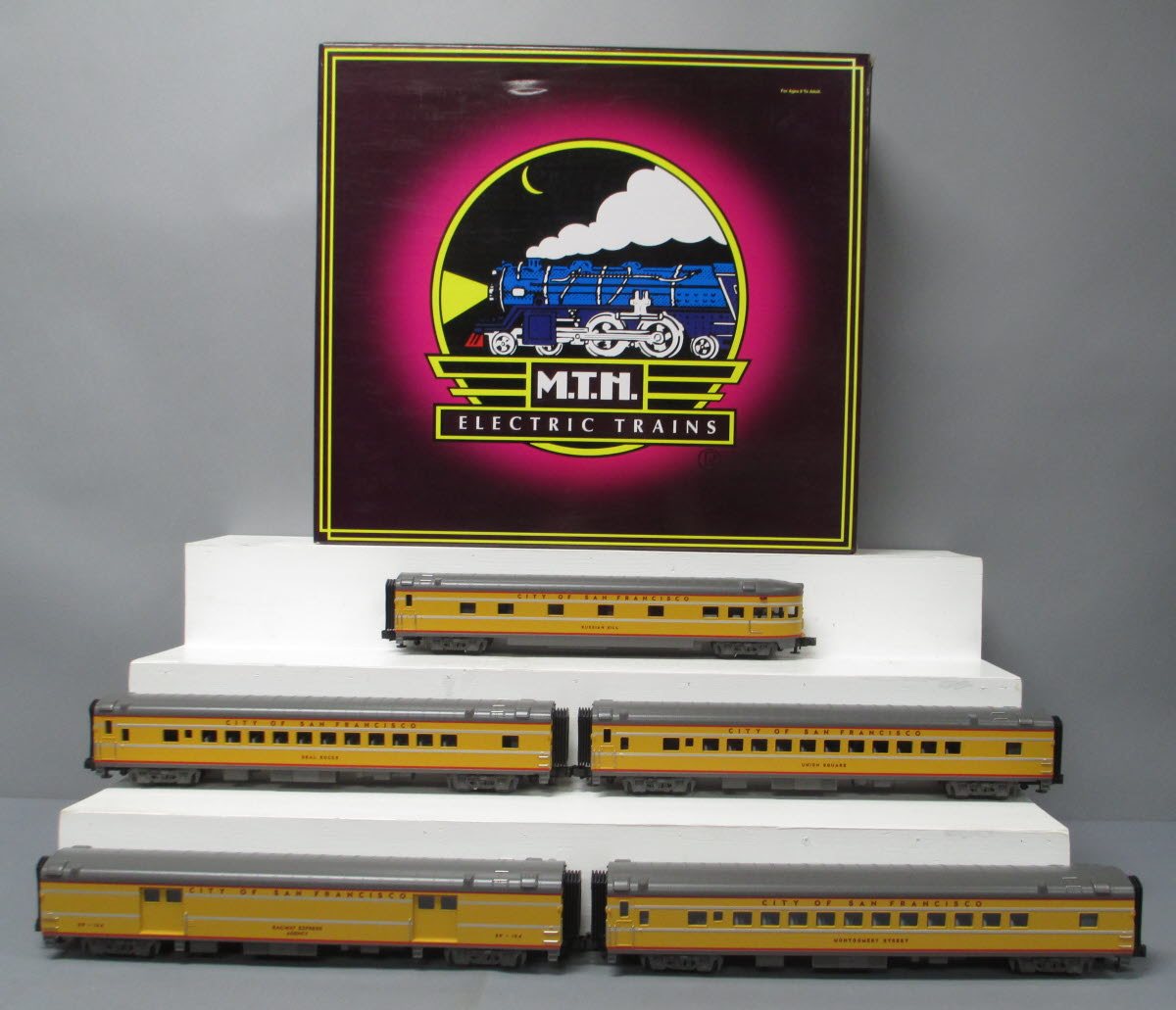 MTH 20-6566 O City of San Francisco 70' Streamlined Passenger Car Set (Set of 5) LN/Box