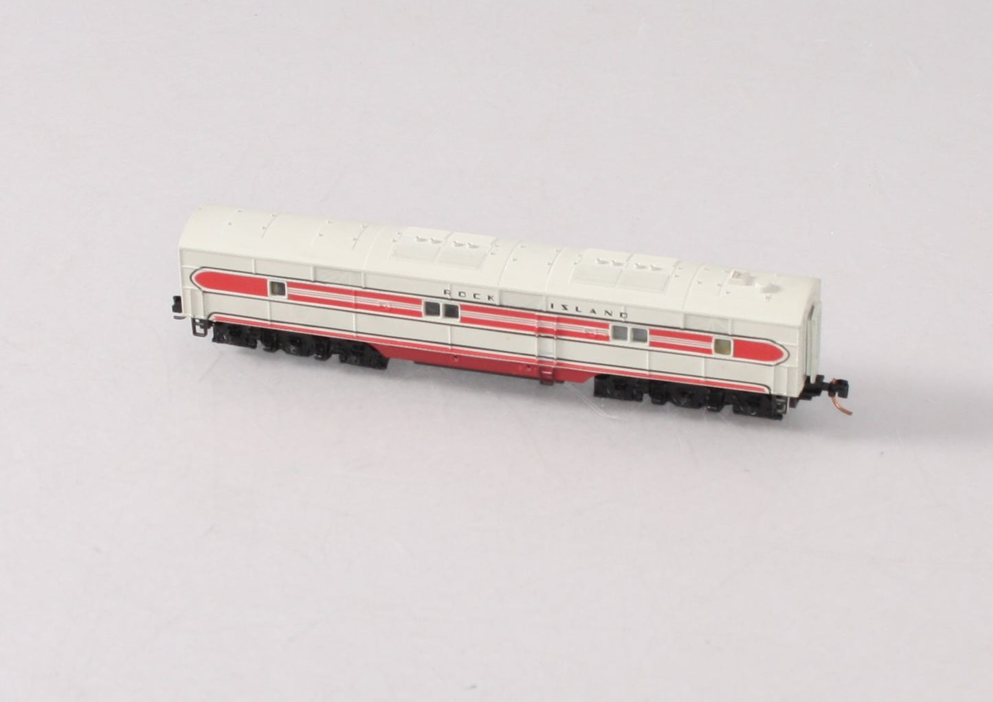 Life Like 7018 N Scale Rock Island E7 Non-Powered Diesel Locomotive B-Unit #634B