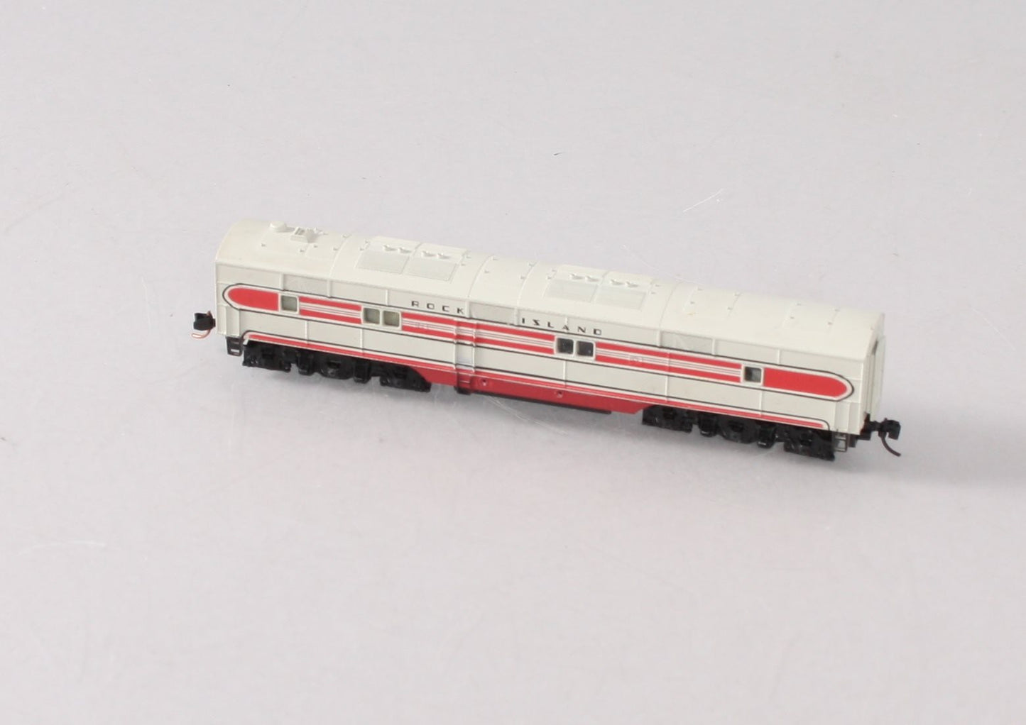 Life Like 7018 N Scale Rock Island E7 Non-Powered Diesel Locomotive B-Unit #634B