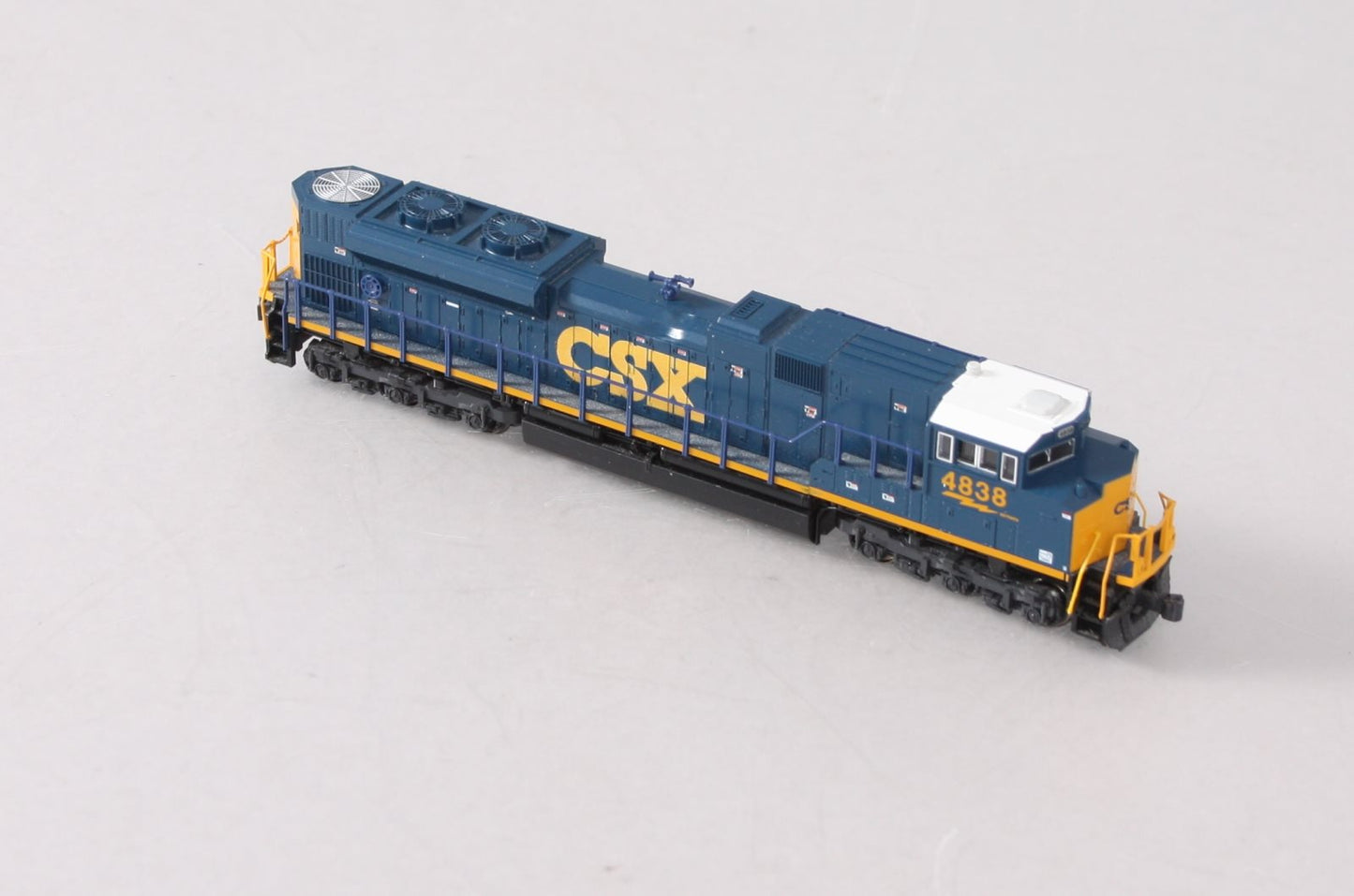 Kato 176-8423 N Scale CSX (Blue & Yellow) SD70ACe Diesel Locomotive #4838