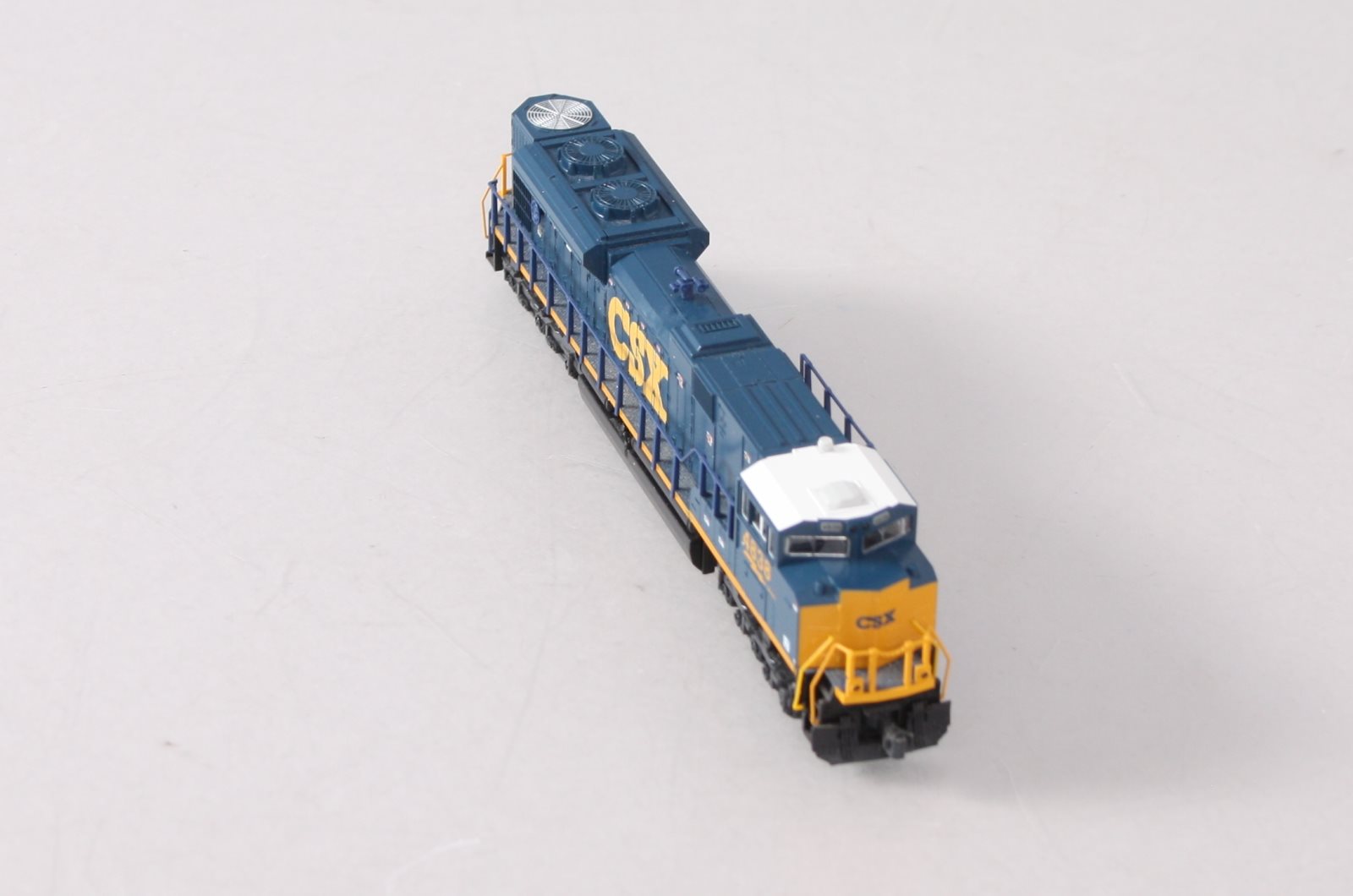 Kato 176-8423 N Scale CSX (Blue & Yellow) SD70ACe Diesel Locomotive #4838