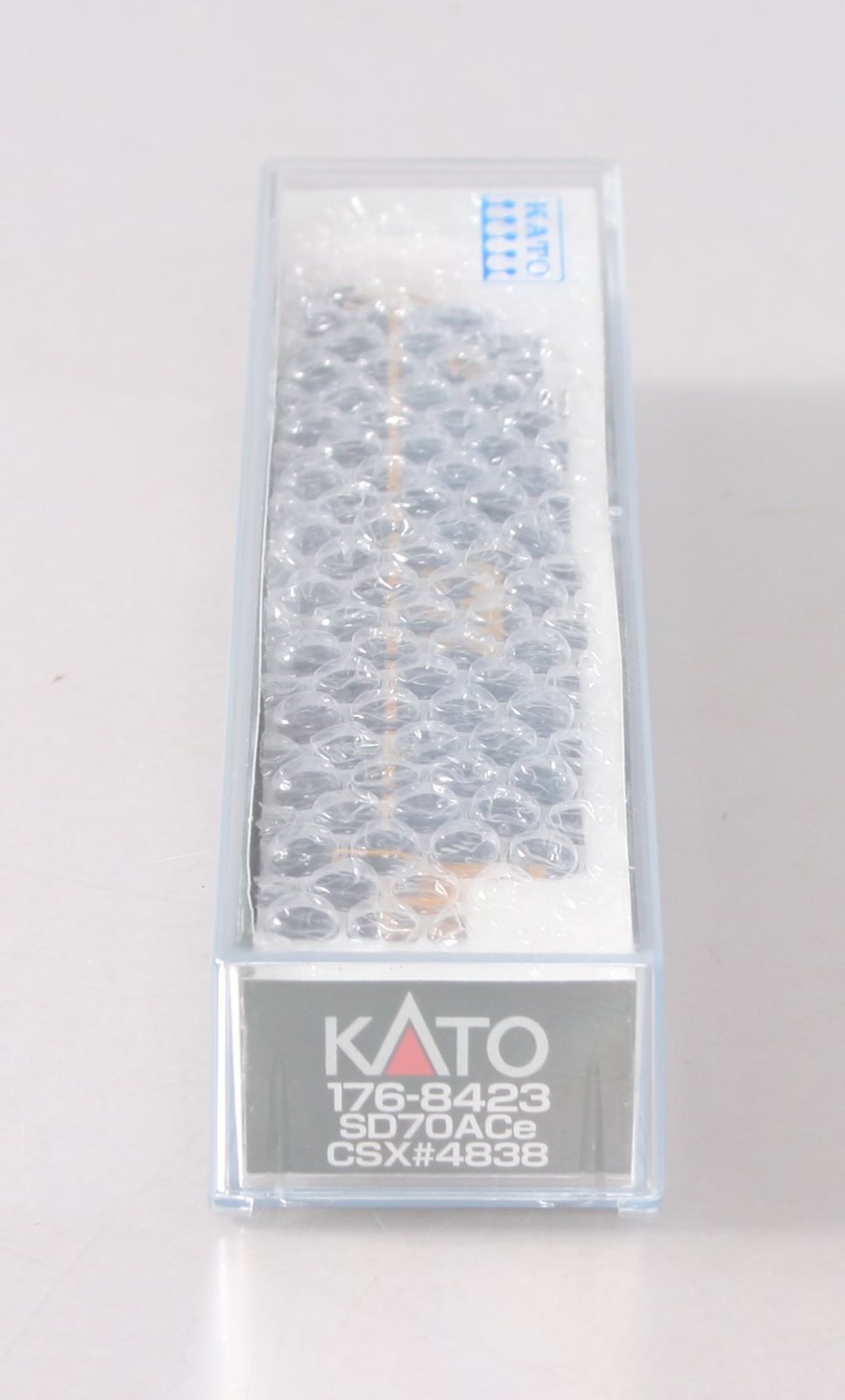 Kato 176-8423 N Scale CSX (Blue & Yellow) SD70ACe Diesel