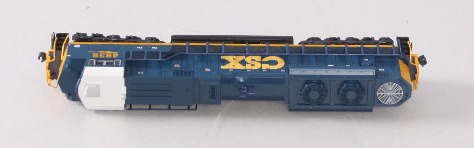 Kato 176-8423 N Scale CSX (Blue & Yellow) SD70ACe Diesel Locomotive #4838
