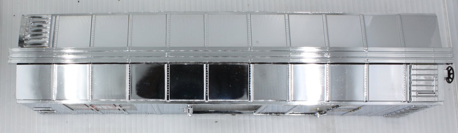 MTH 30-74219 Silver 25th Anniversary  Boxcar Shell