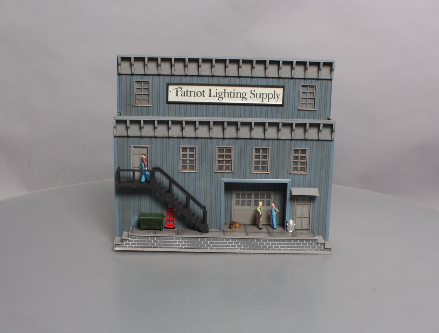 Menards 279-5925 O Scale Patriot Lighting Background Building VG/Box