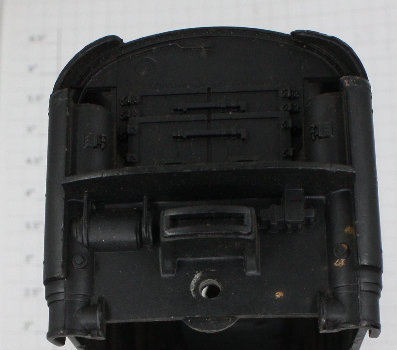 Lionel 2671W-5PX Pennsylvania Tender Shell - Damaged
