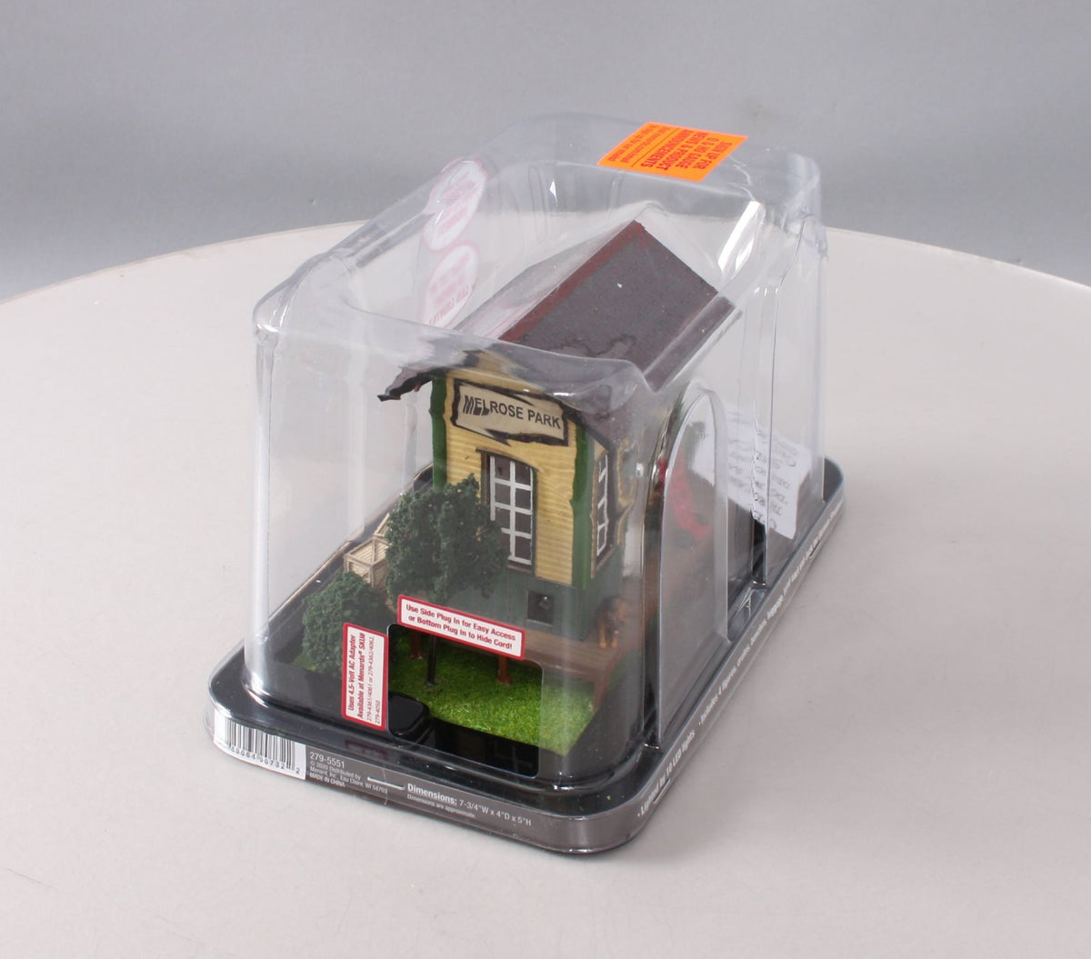 Menards 279-5551 O Scale Melrose Park Train Station LN/Box