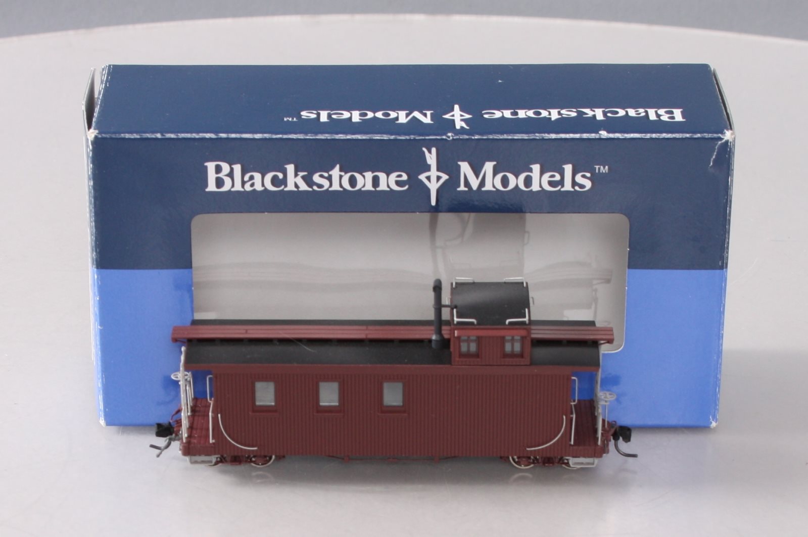 Blackstone Models B340960 HOn3 Long Caboose Painted/Unlettered