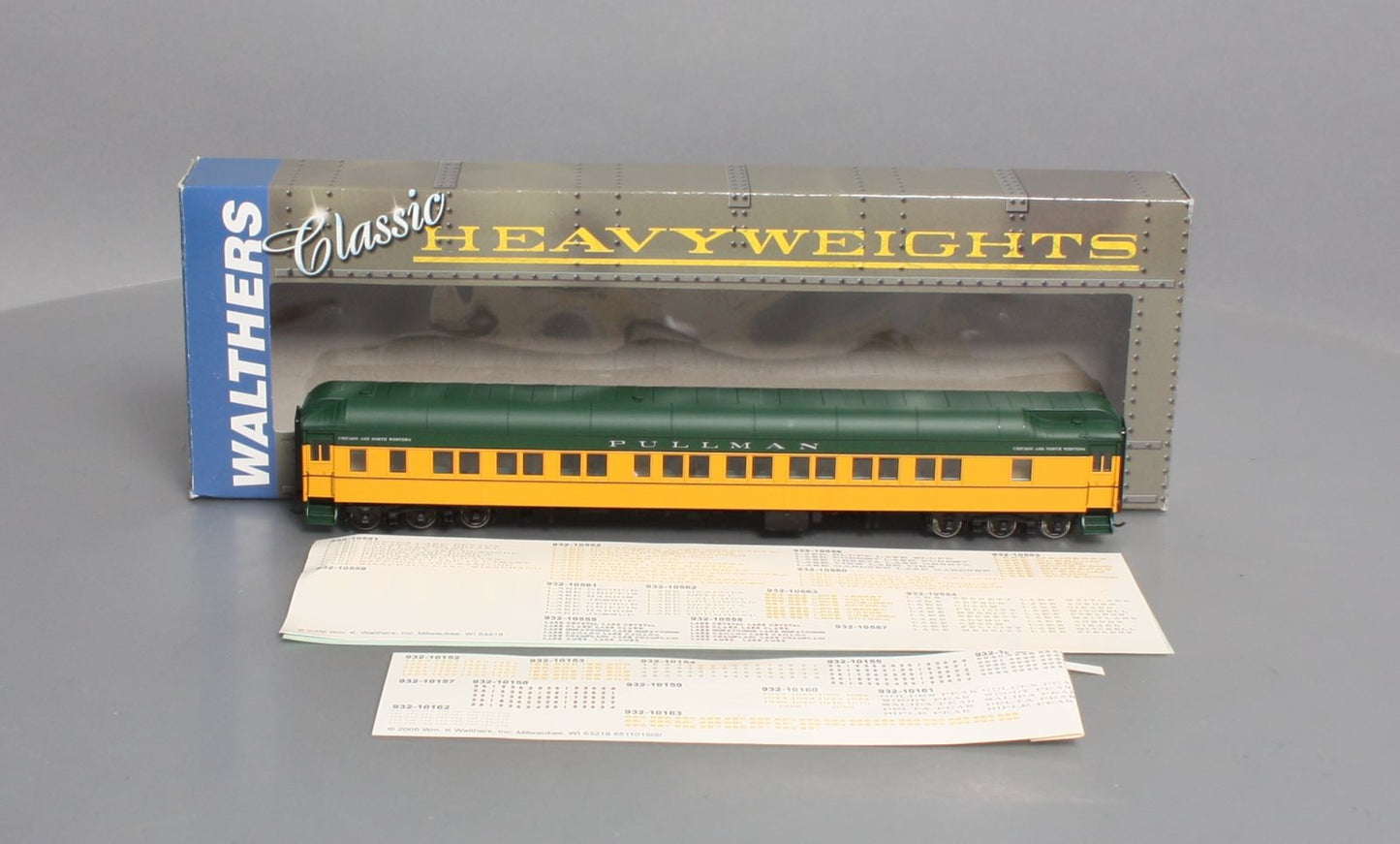 Walthers 932-10556 HO CNW Pullman Heavyweight 10-1-2 Plan Passenger Car #3585 LN/Box