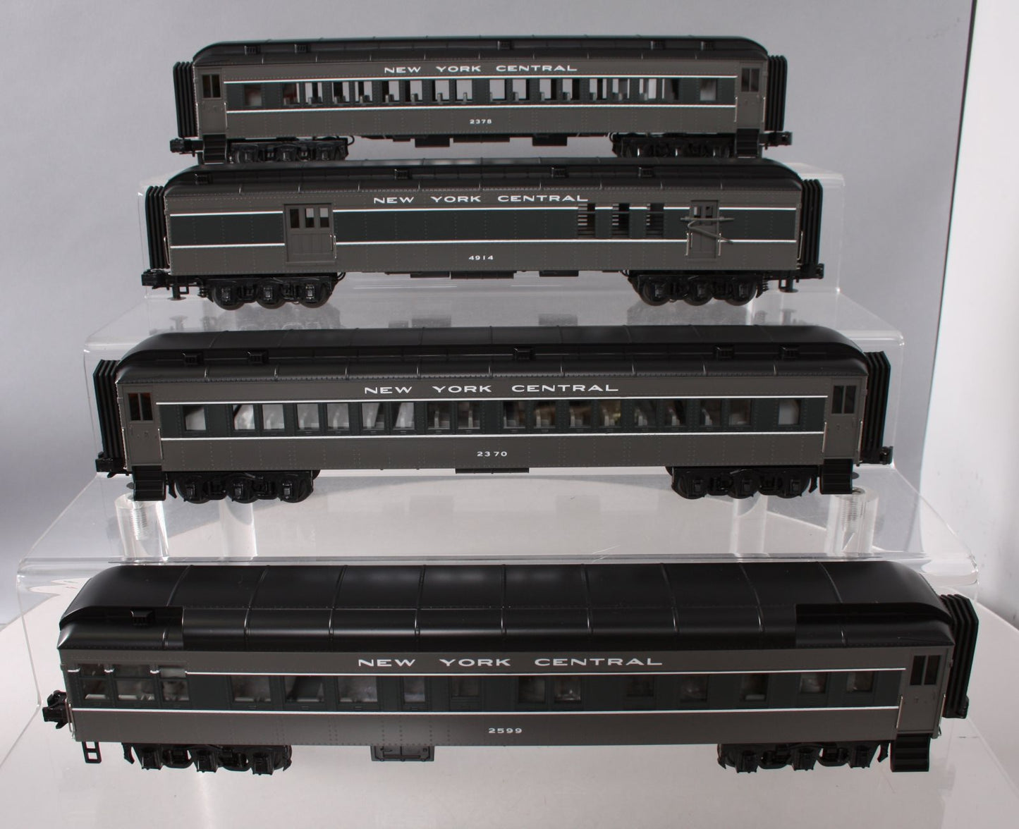 MTH 30-69040 O New York Central 60' Madison Passenger Car Set (Set of 4)