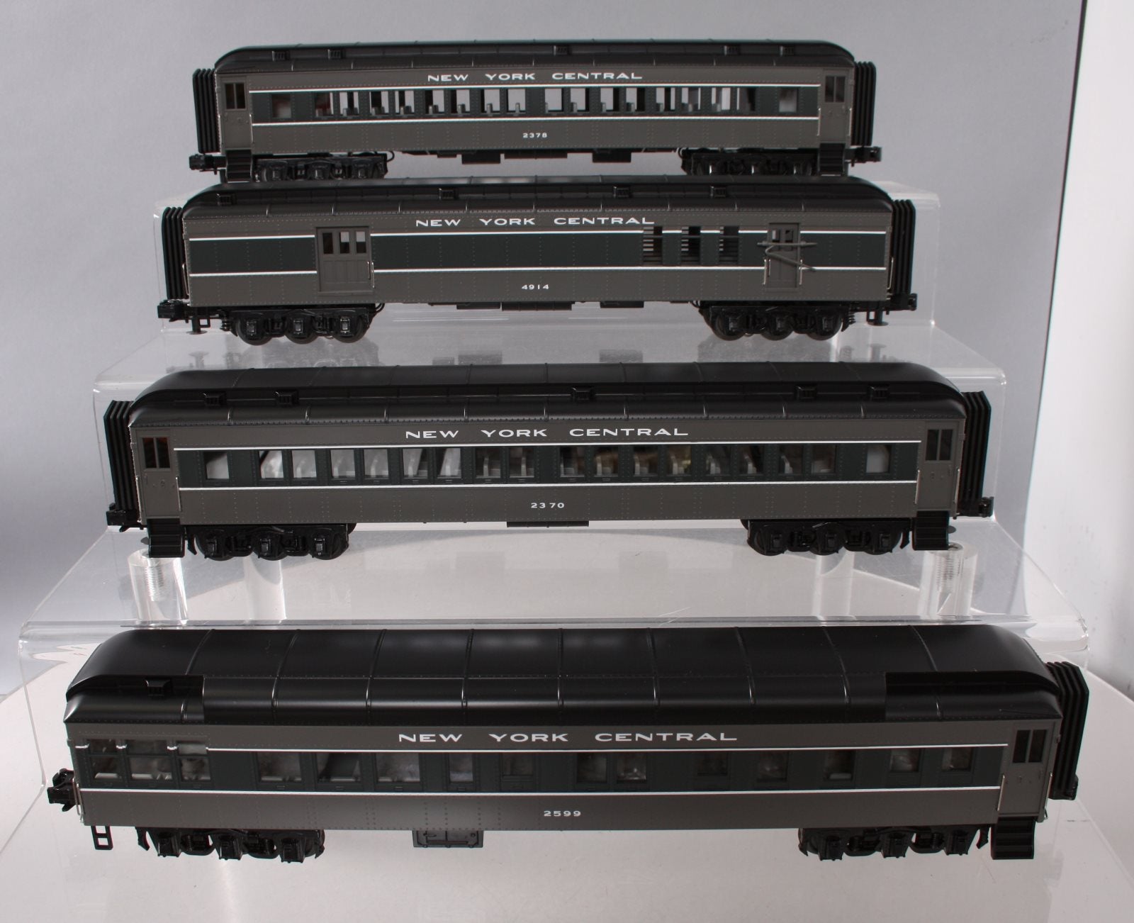 MTH 30-69040 O New York Central 60' Madison Passenger Car Set (Set of 4)