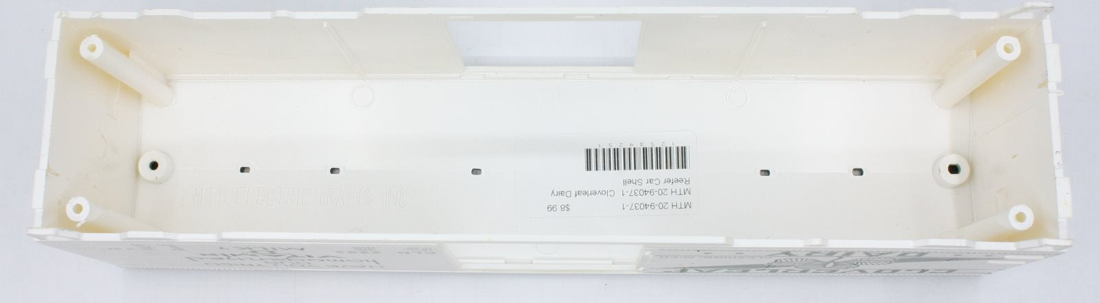 MTH 20-94037-1  Cloverleaf Dairy Reefer Car Shell