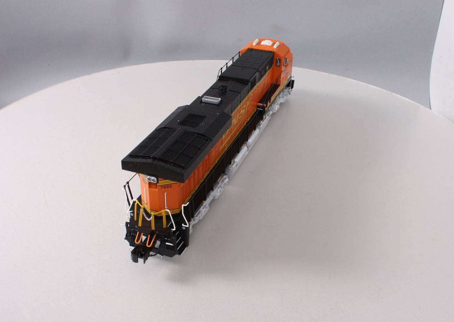 Lionel 6-82205 O BNSF 'Golden Swoosh' LEGACY ES44AC Diesel Locomotive #7695 EX/Box