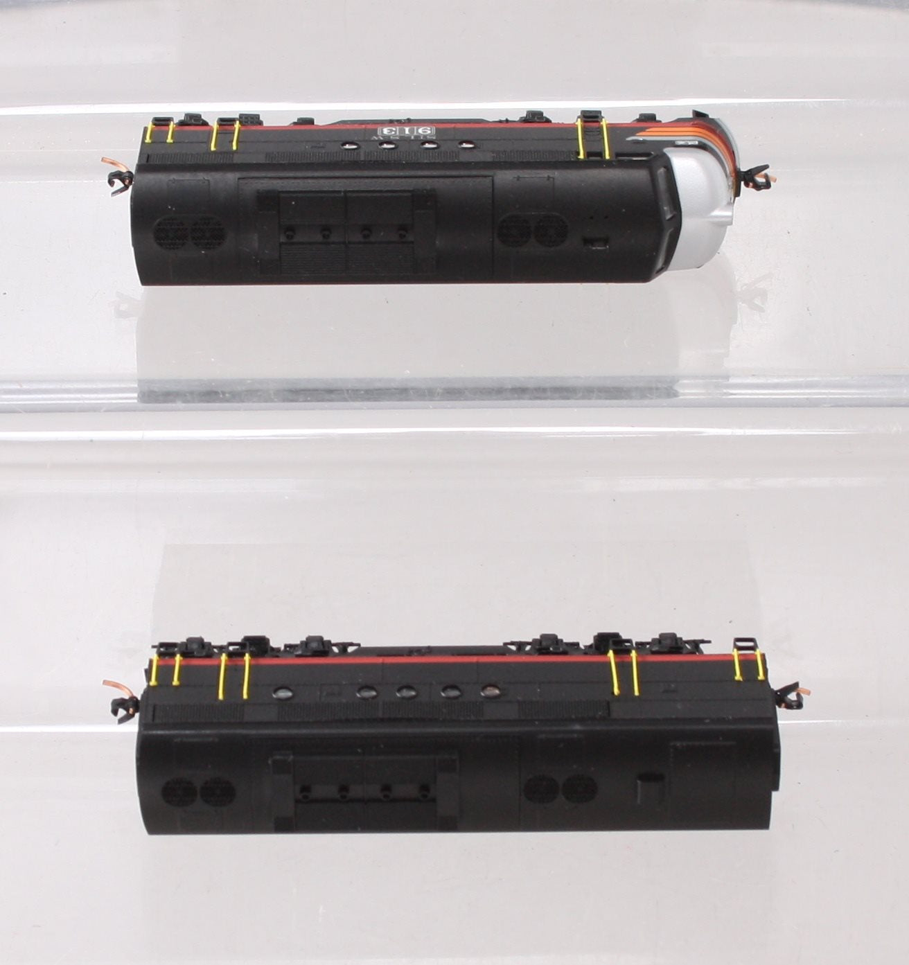 Micro-Trains 99200032 N SSW EMD FT A/B Diesel Locomotive #913 (Set of 2) w/ DCC LN/Box