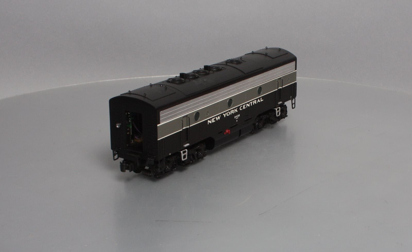Lionel 6-34512 O New York Central F7 Powered B-unit Diesel Locomotive #2439