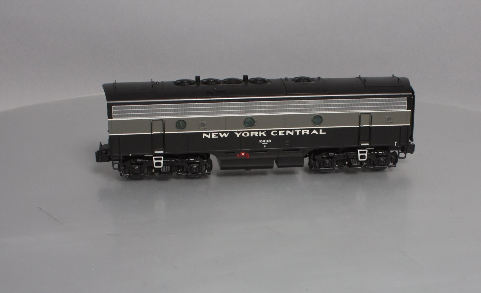 Lionel 6-34512 O New York Central F7 Powered B-unit Diesel Locomotive #2439
