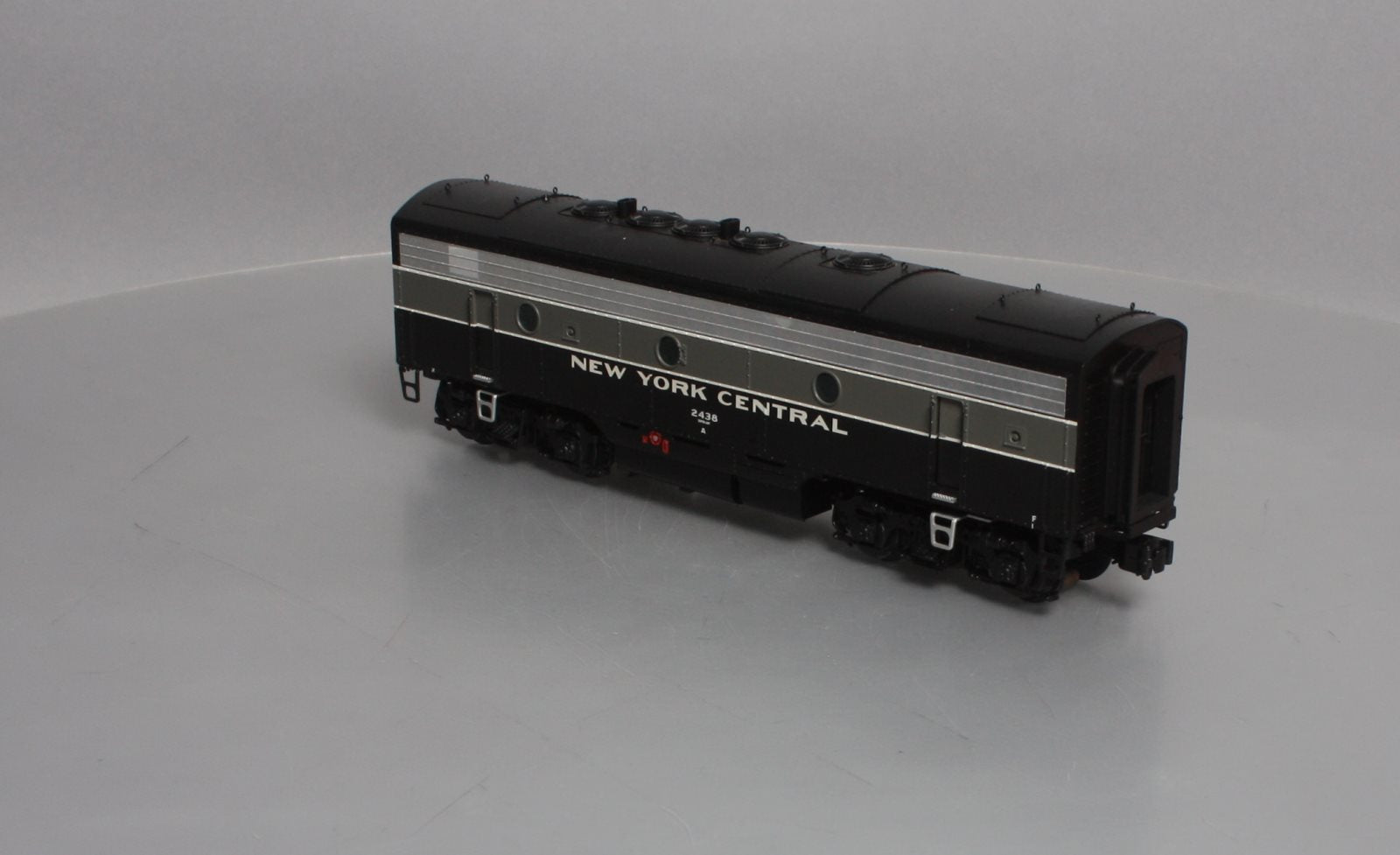 Lionel 6-34512 O New York Central F7 Powered B-unit Diesel Locomotive #2439