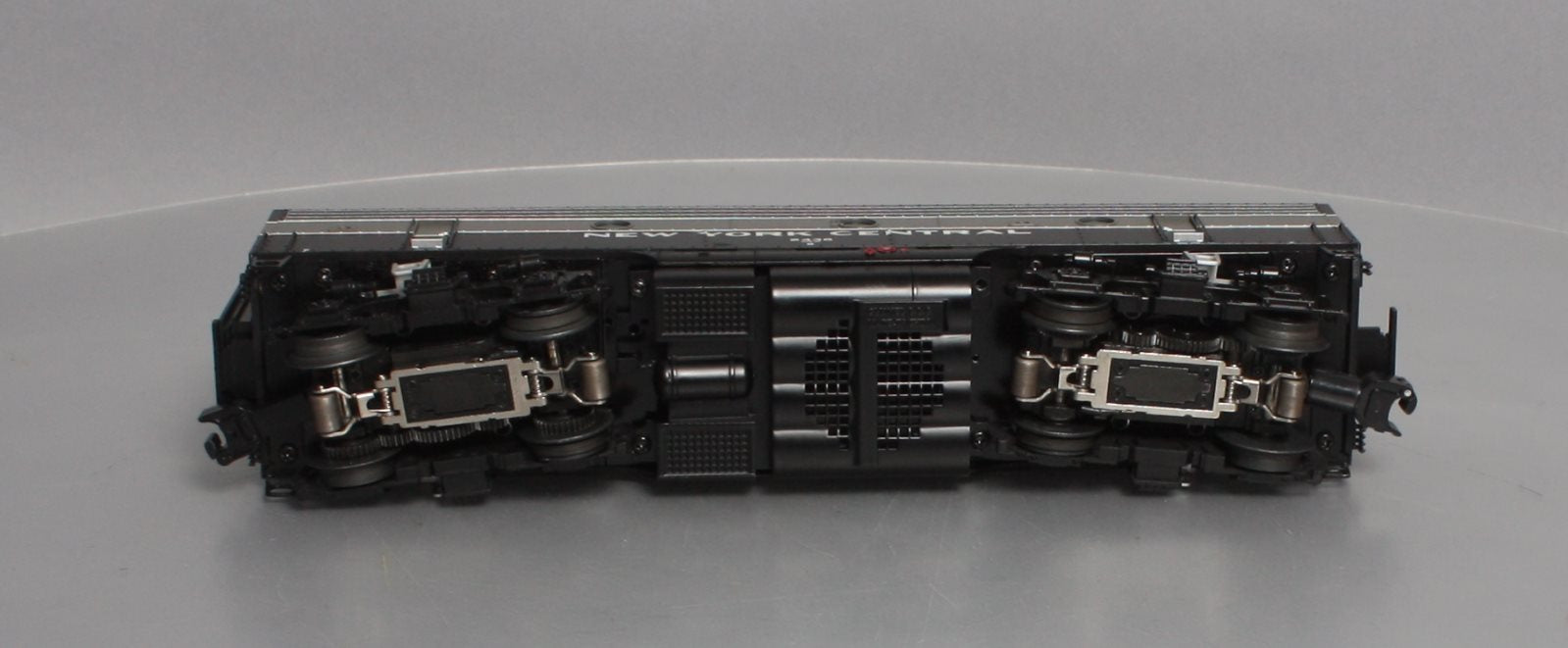 Lionel 6-34512 O New York Central F7 Powered B-unit Diesel Locomotive #2439