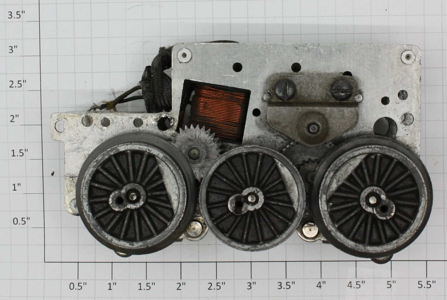 Lionel 2025-100 6-Wheel Steam Locomotive Non-Magne-Traction Motor Assembly