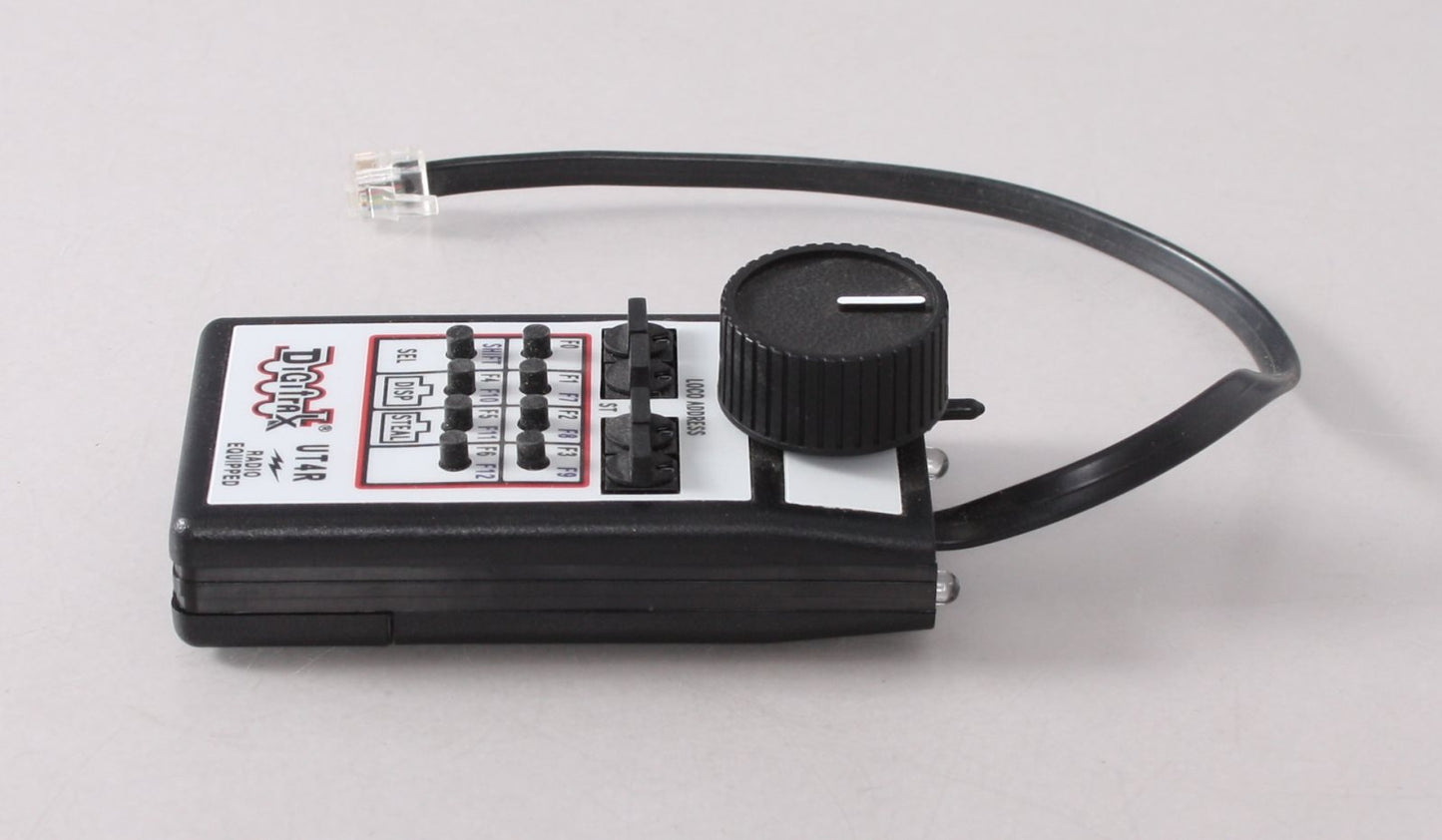 Digitrax UT4R Simplex Radio Equipped Utility Throttle w/ 4 Digit Addressing EX