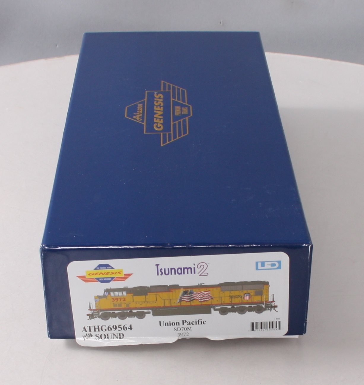 Athearn G69564 HO Union Pacific SD70M Diesel Locomotive with DCC & Sound #3972