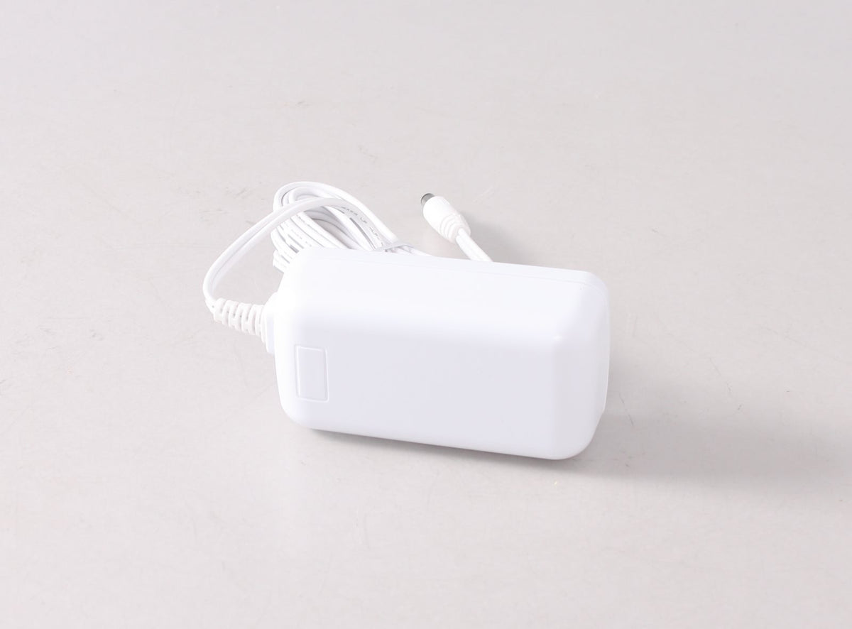 Menards 279-4050 Power Adapter 4.5V/5A Oneoutlet LN/Box