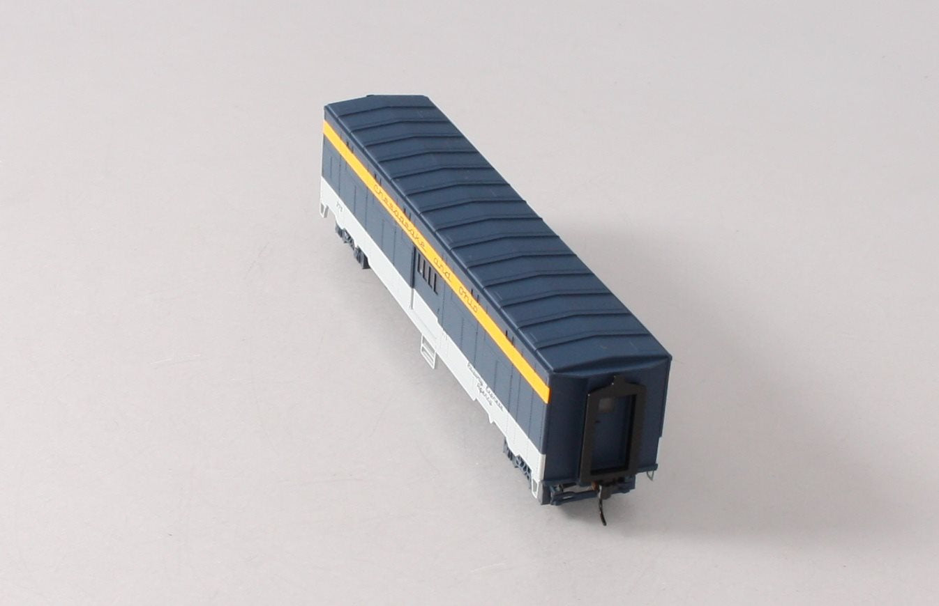 Walthers 932-4167 HO Chesapeake & Ohio Troop Sleeper Conversion Express Car #375 LN/Box