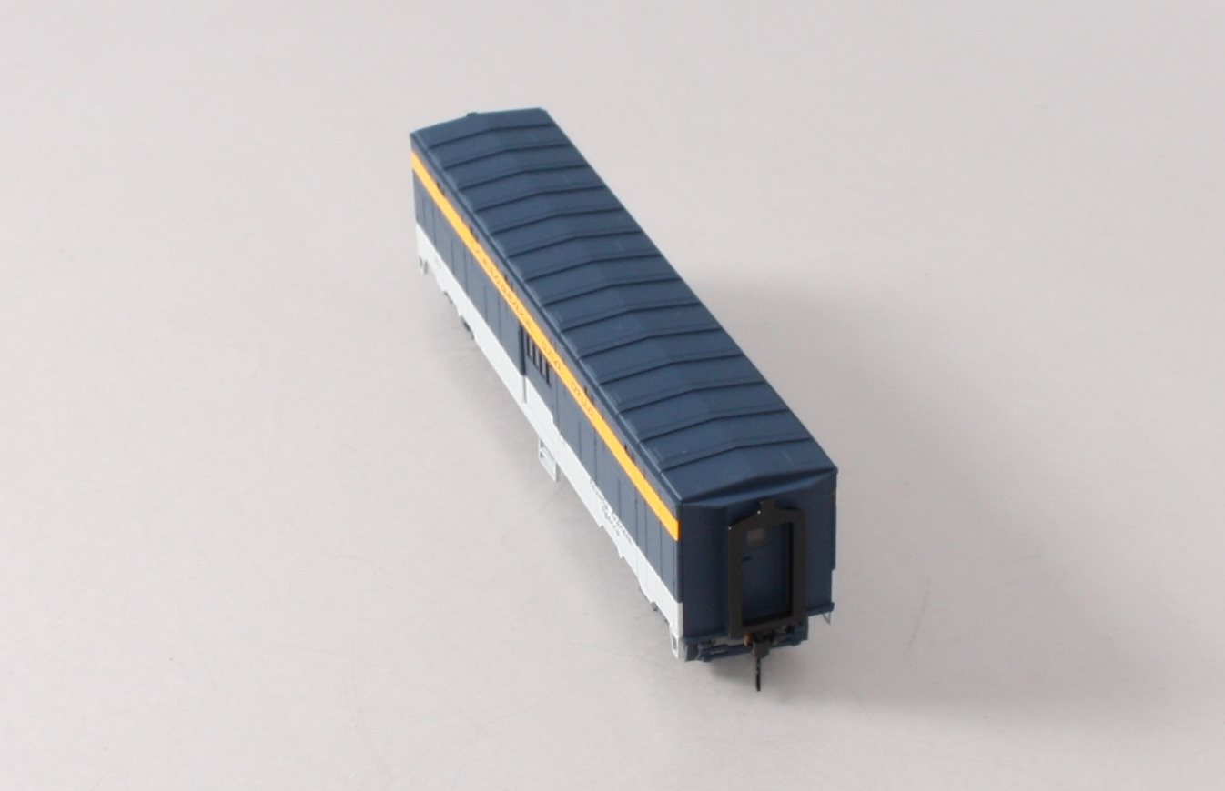 Walthers 932-4167 HO Chesapeake & Ohio Troop Sleeper Conversion Express Car #375 LN/Box
