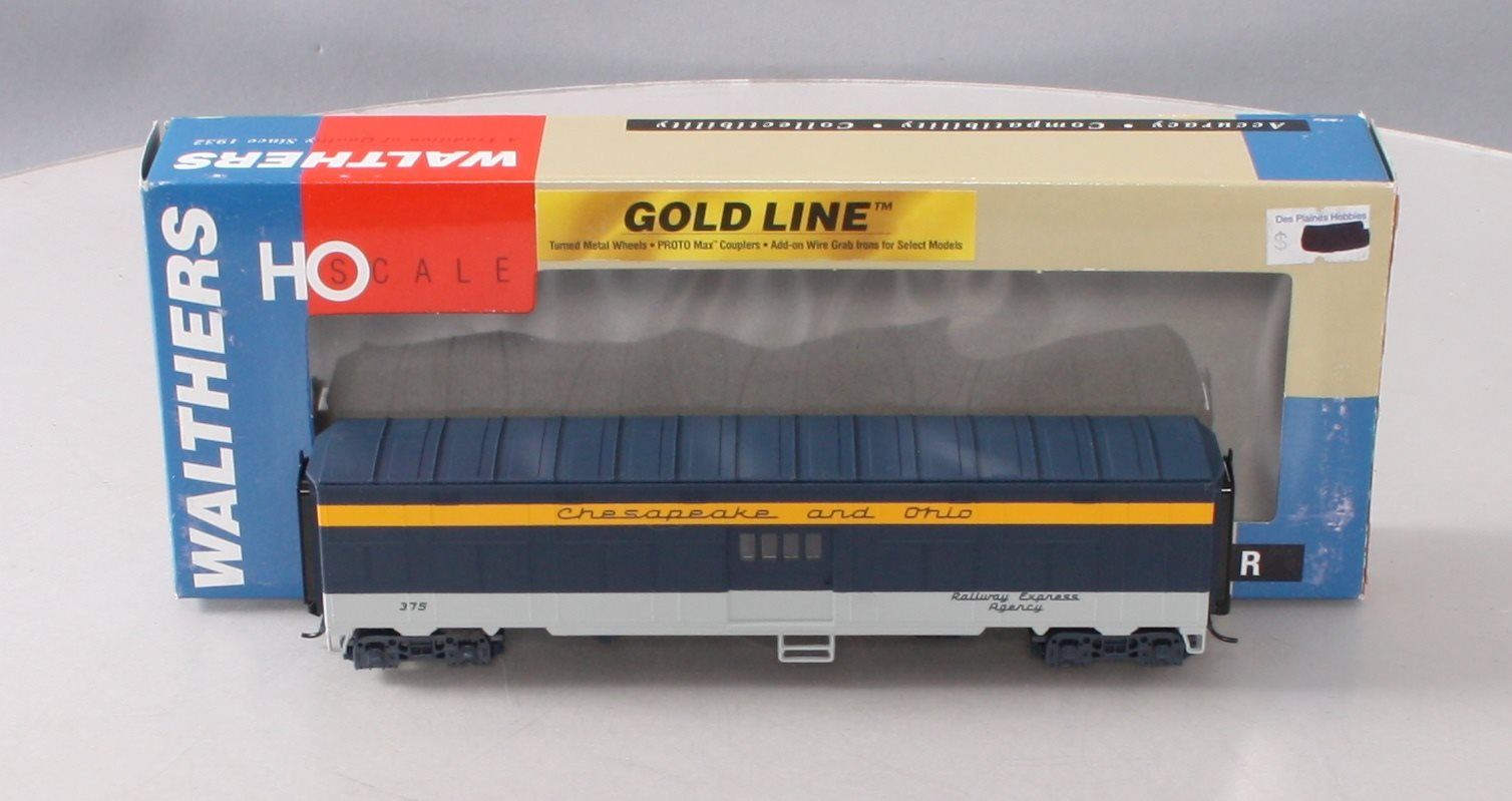 Walthers 932-4167 HO Chesapeake & Ohio Troop Sleeper Conversion Express Car #375 LN/Box