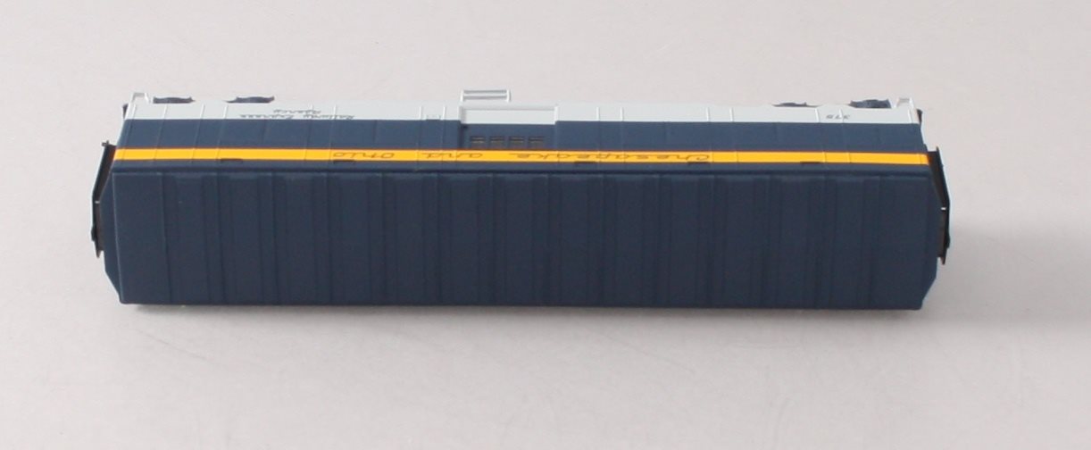 Walthers 932-4167 HO Chesapeake & Ohio Troop Sleeper Conversion Express Car #375 LN/Box
