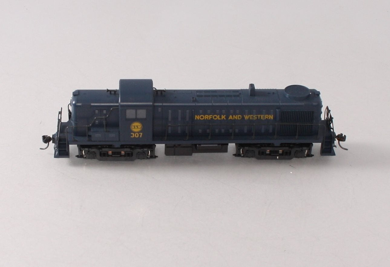Atlas 7074 HO Scale Norfolk & Western RS-3 Diesel Locomotive #307 LN/Box