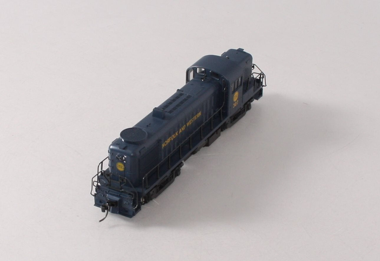 Atlas 7074 HO Scale Norfolk & Western RS-3 Diesel Locomotive #307 LN/Box
