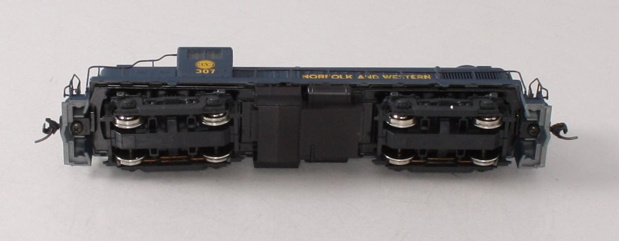 Atlas 7074 HO Scale Norfolk & Western RS-3 Diesel Locomotive #307 LN/Box