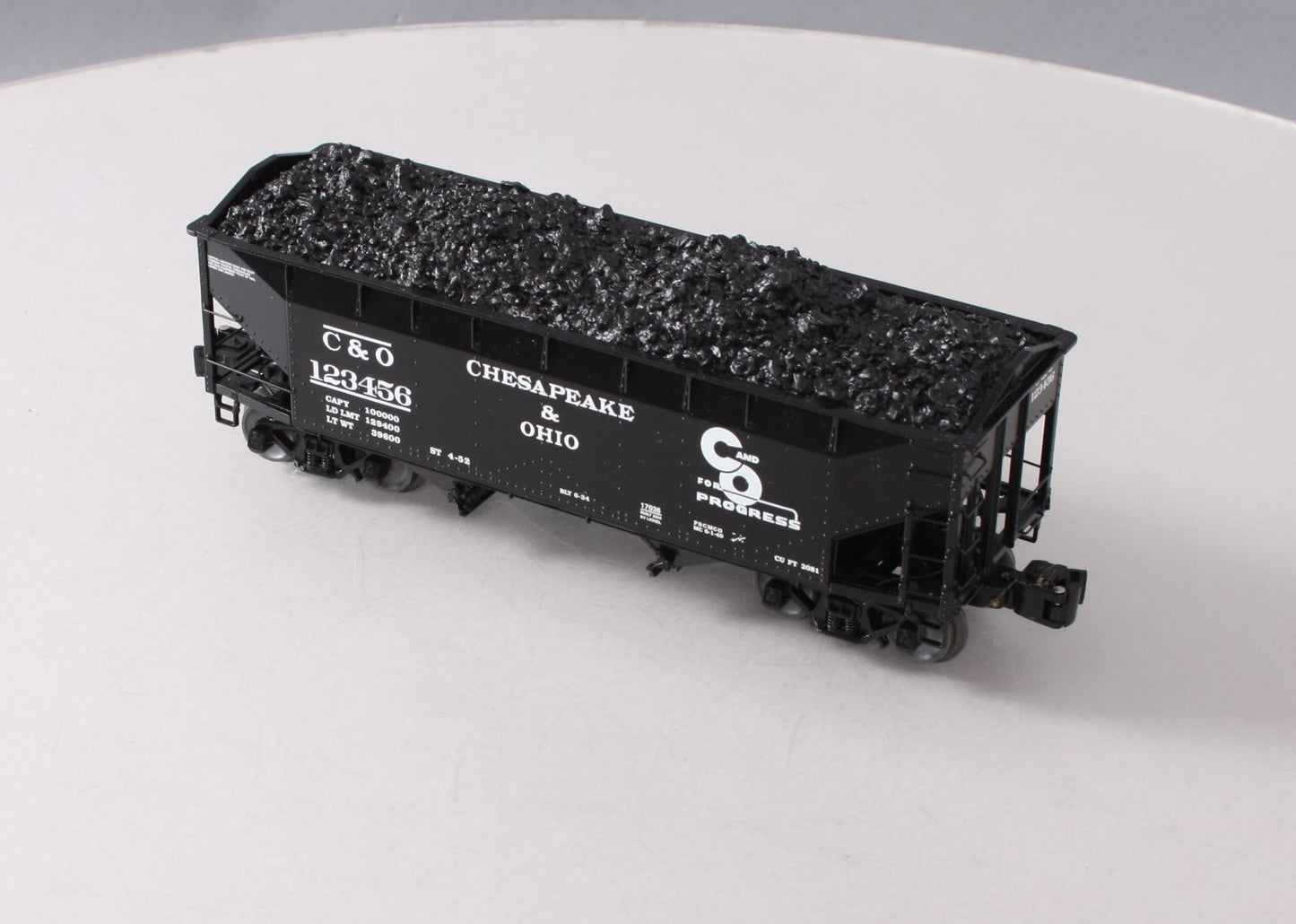 Lionel 6-17036 O Gauge Chesapeake and Ohio 50 Ton Offset Coal Hopper #123456 LN/Box