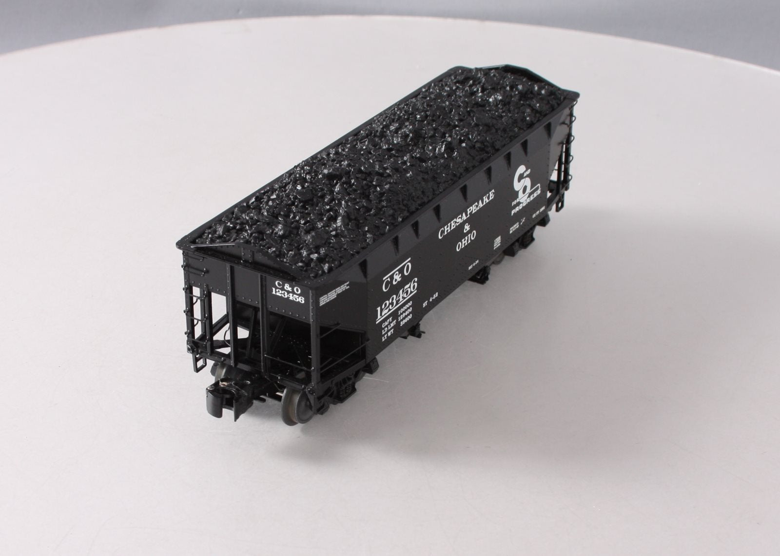 Lionel 6-17036 O Gauge Chesapeake and Ohio 50 Ton Offset Coal Hopper #123456 LN/Box