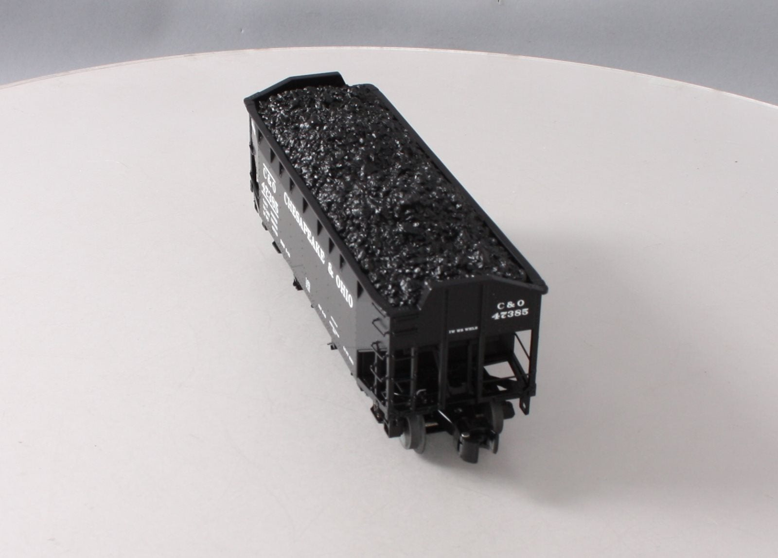 Lionel 6-17062 O Gauge Chesapeake & Ohio Offset Hopper #47385 LN/Box