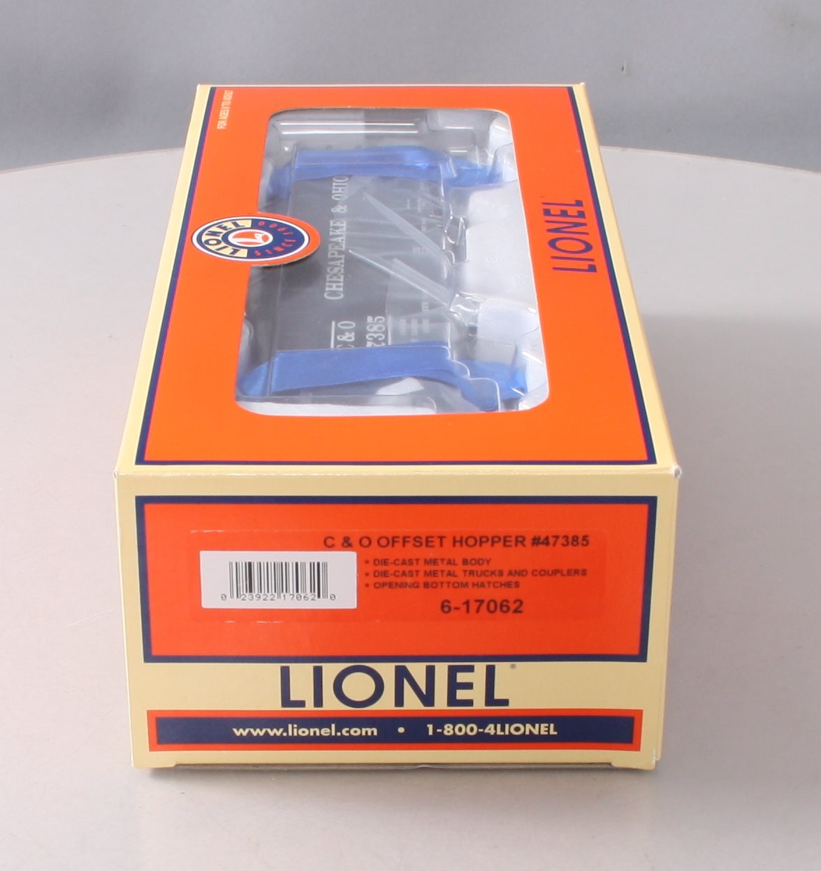 Lionel 6-17062 O Gauge Chesapeake & Ohio Offset Hopper #47385 LN/Box
