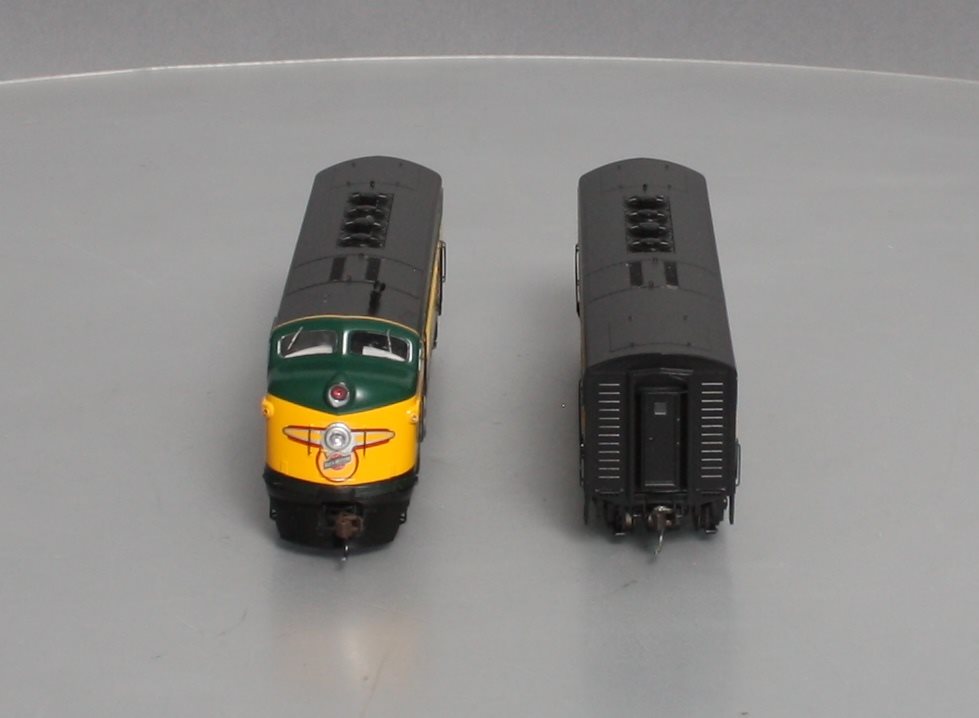 Athearn G2514 HO Scale Chicago & North Western F-3A/B Diesel Locomotive Set LN/Box