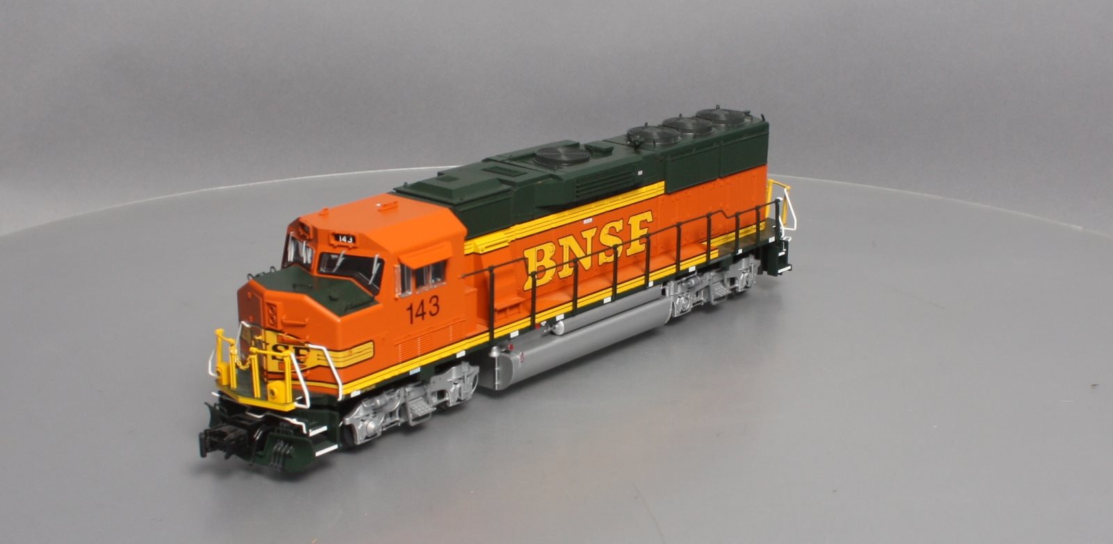 Atlas 1287-3 O BNSF Heritage Un-powered GP60M Diesel Locomotive #143 - 3-Rail EX/Box
