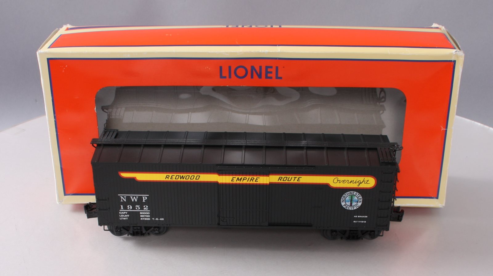 Lionel 6-83350 O Gauge Northwestern Pacific Double Door Sheath Boxcar #1952