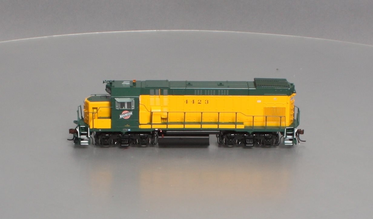 Athearn G68105 HO C&NW OY Scheme GP15-1 Diesel Locomotive w/DCC & Sound #4423